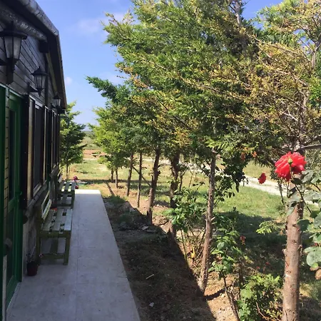 Hotell Elyada Ve Bag Evi 8 Yas Uestue