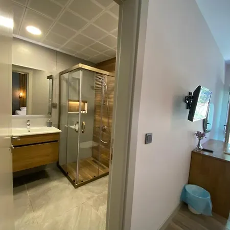 Hotel Elyada Ve Bag Evi 8 Yas Uestue