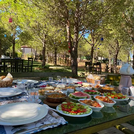 Hotel Elyada Ve Bag Evi 8 Yas Uestue