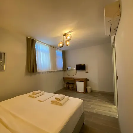 Elyada Ve Bag Evi 8 Yas Uestue Τένεδος