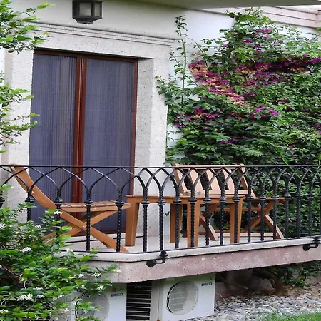 Elyada Ve Bag Evi 8 Yas Uestue Hotel 2*
