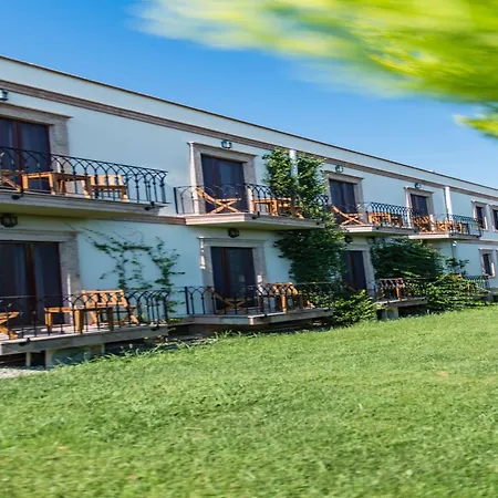 Hotel Elyada Ve Bag Evi 8 Yas Uestue