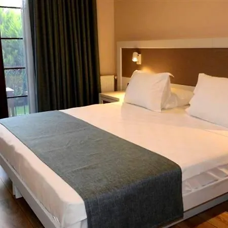 Hotell Elyada Ve Bag Evi 8 Yas Uestue